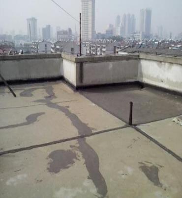 塔河漏水维修 楼顶漏水是什么原因，楼顶漏水维修方法是什么?